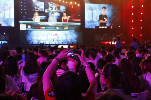 局和中场控 局和中场控