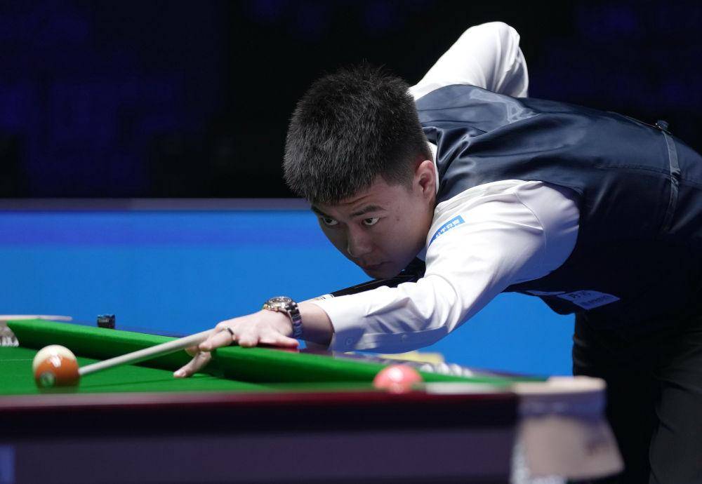 内马尔年薪1亿合同明年就到期，至今为新月踢了5场.