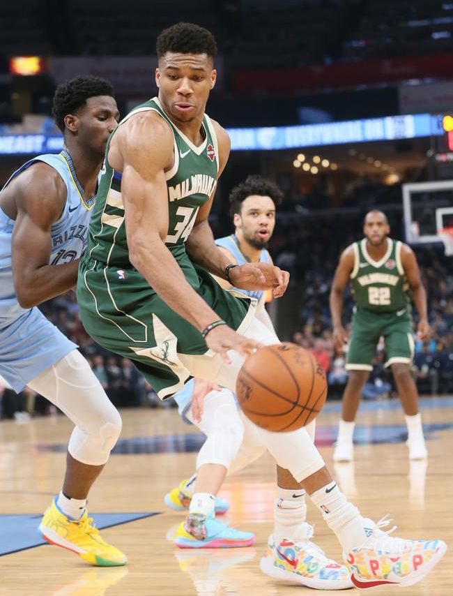 球队背后的 球队背后的