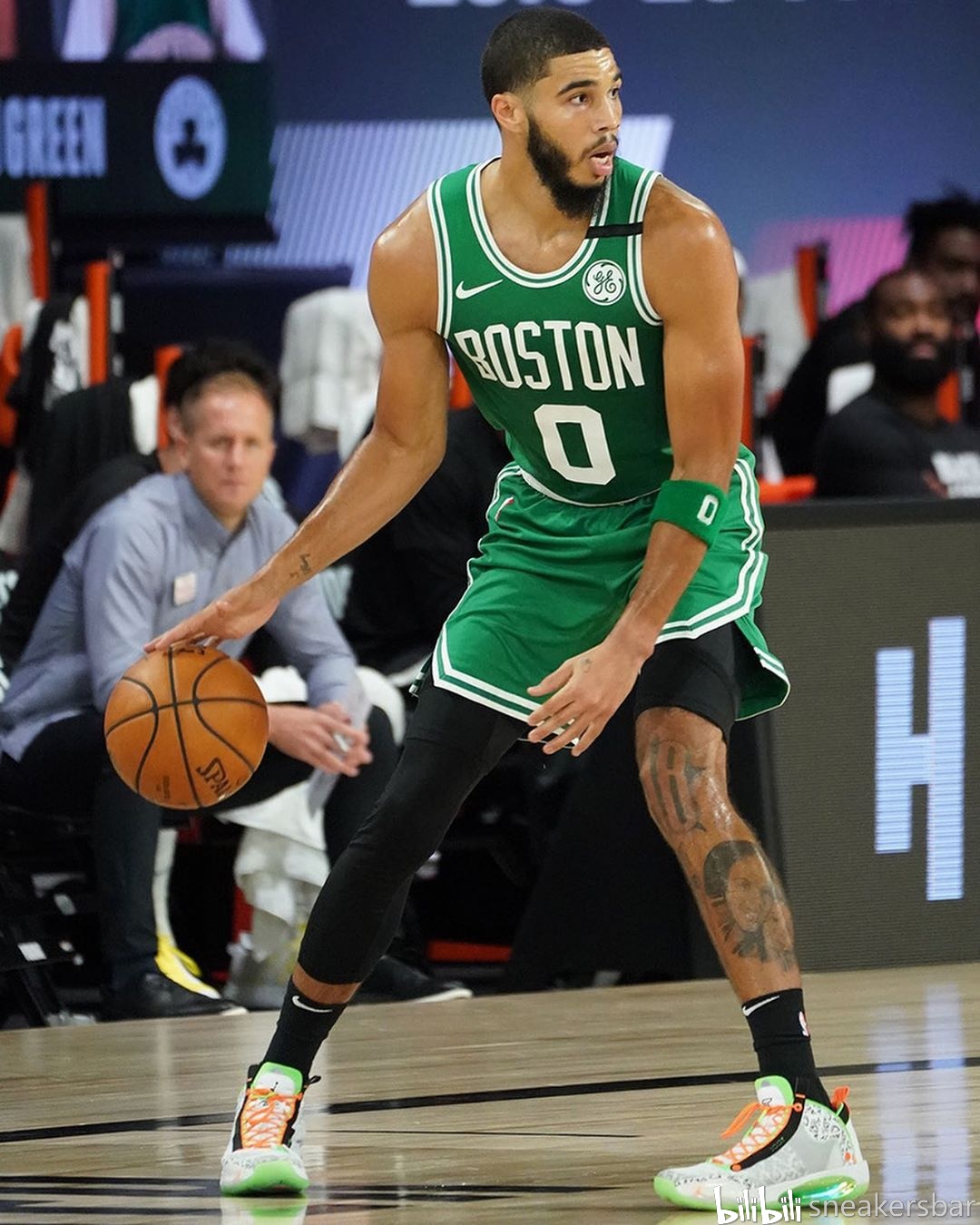 队长挺身而 队长挺身而