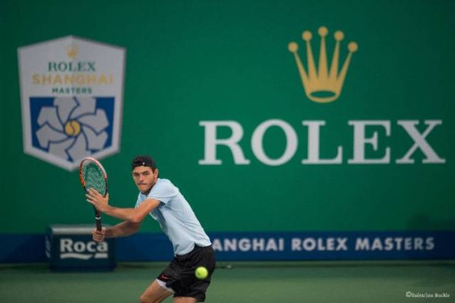 进攻体系更 进攻体系更