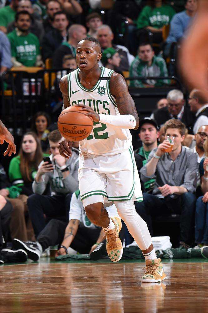 业篮球中 业篮球中