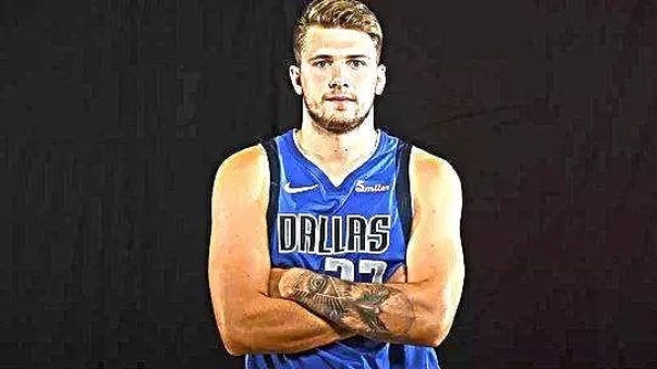 赛与欧战穿 赛与欧战穿